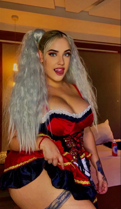 A quien muerdo? 😈🩸 https://t.co/Mef2Eb8JhU<a href="/tag/chicasmalas"class="tags"><span>#chicasmalas</span></a><a href="/tag/onlyfans"class="tags"><span>#onlyfans</span></a><a href="/tag/onlyfanssa"class="tags"><span>#onlyfanssa</span></a>