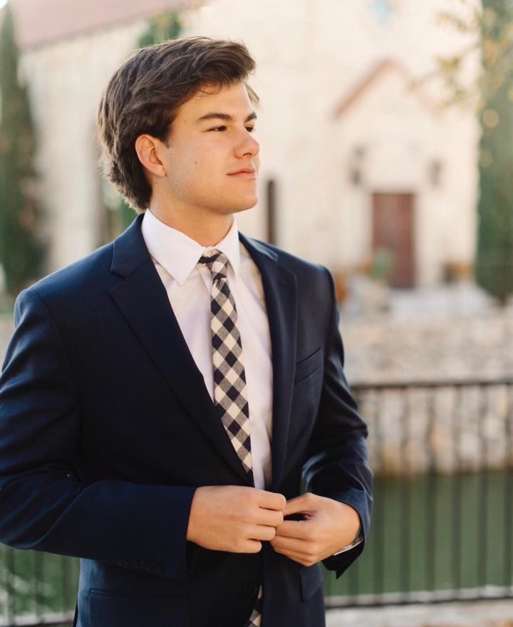 It’s official y’all! Today I begin my two year mission for The Church Of Jesus Christ Of Latter Day Saints. 
I would like to thank all of my family, friends, and coaches for supporting my decision. I wouldn’t be here without y’all. 
I will continue my recruiting when I get back!