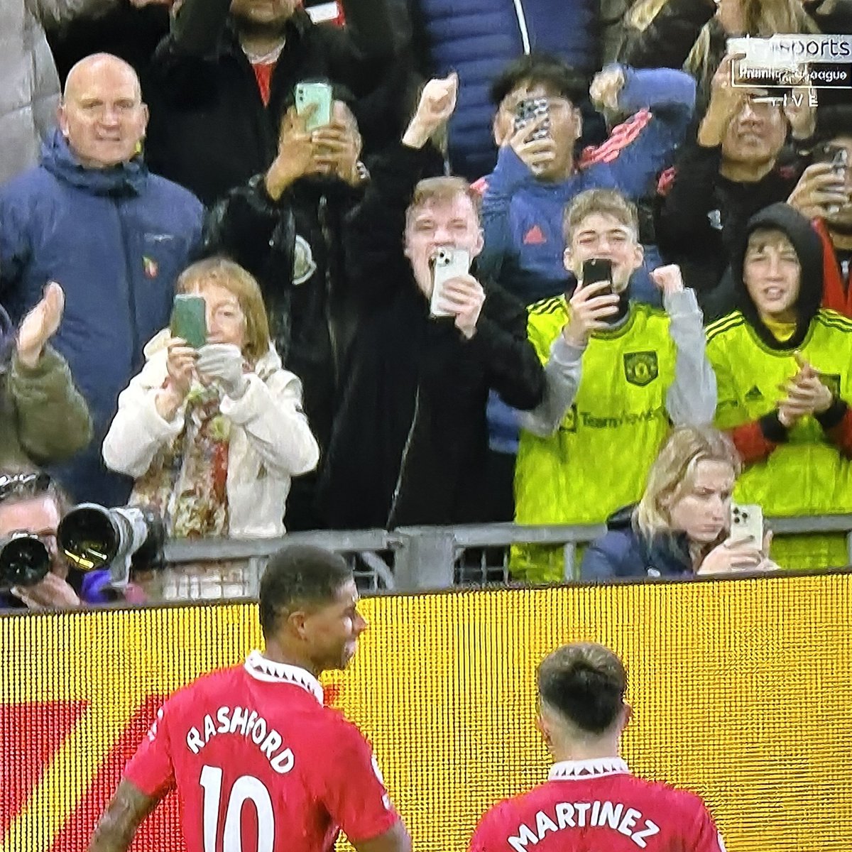 The difference in these images… #lufc