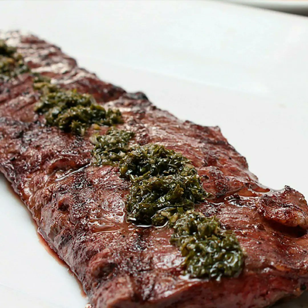 ChefPepperRD's tweet photo. ¿Cuál es tu corte favorito para acompañar tu Mediterranean Couscous? 🤤👇
1. Churrasco Steak Angus 
2. Angus Western Flap Steak 

Ordena por Chef Pepper App o en línea en https://t.co/sVzk7vJKfu 📲

Salón, delivery y takeout hasta las 11:00pm 🍽️ 

#ChefPepper  #RealFood https://t.co/JyHlU3hWez