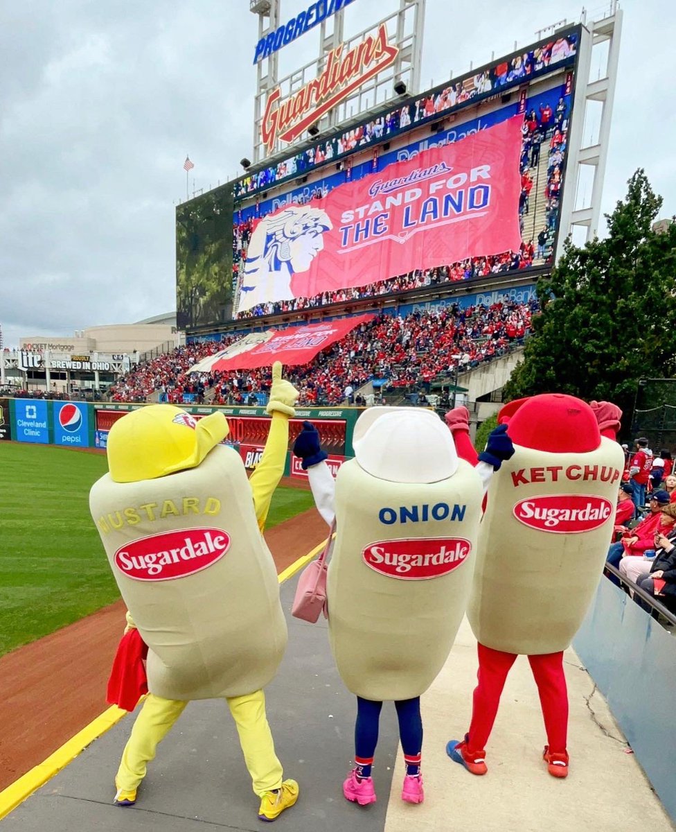 CleHotDogs's tweet photo. When you 100% completely and fully understand the assignment ✅ https://t.co/BTrsQRh92r