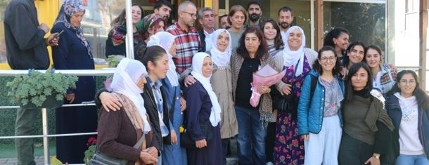 diyarname1's tweet photo. Nivîskar Rojbîn Perîşan piştî 30 salan hat berdan
https://t.co/fekGGrGCqs
#RojbînPerîşan #30Sal https://t.co/tyCiFMsuCa