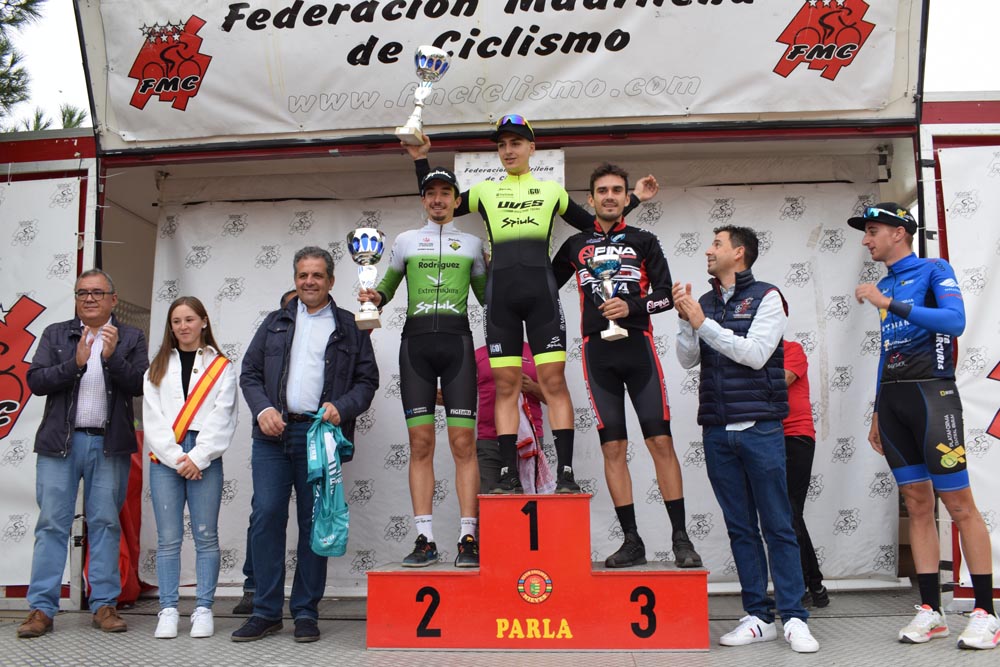 Celebrado hoy el tercer asalto de la Copa Comunidad de Madrid de ciclocross en Parla: bit.ly/3DLNK0c
#madridesciclismo #copamadridcx22