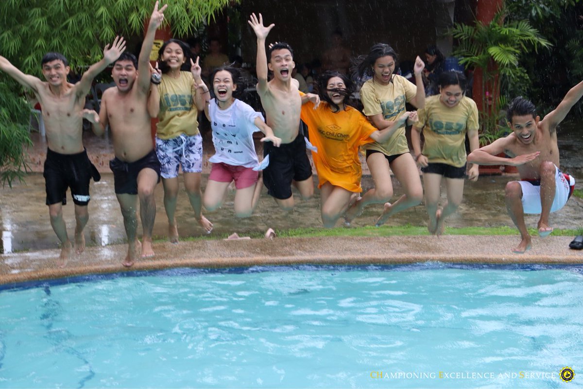 uscches's tweet photo. ohana means family ♡ https://t.co/eNRMKIf9fo