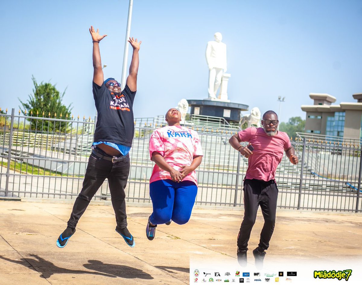 EApampa's tweet photo. Les garçons là voulaient me défier 😀
Je leur ai dit attention ne me tenter pas ! Et voilà 😀
Kara is ❤️ . Nous sommes au Palais des congrès de Kara.
Martial Evra Agbodan
@josuékadaba
#impactmediawoman #EAIyawo #eadreams #elisabethapampa #dondesoi #tourneemiadodje https://t.co/qKnVeJKKnA