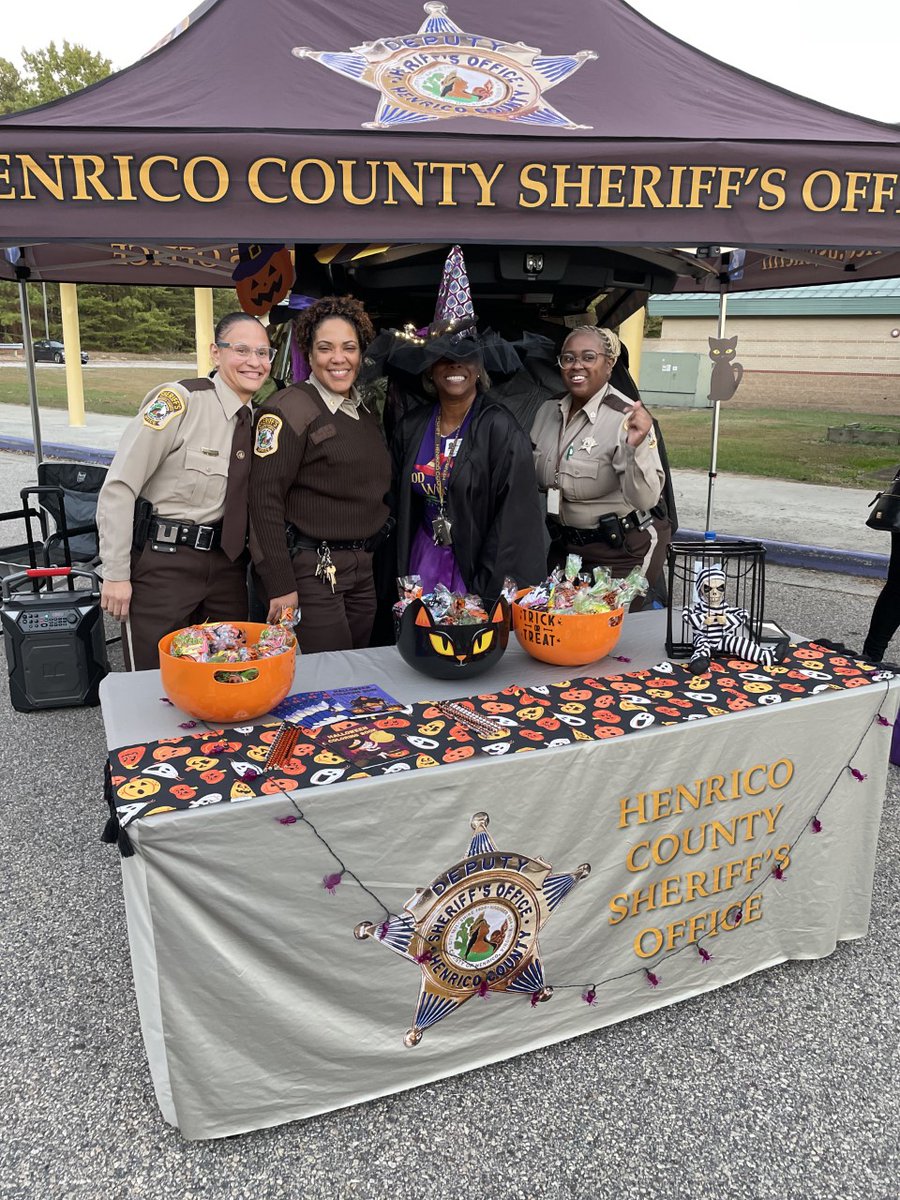 Ward_Colts's tweet image. Thank you to everyone that helped make our annual Fall Festival a success! We had a GREAT turnout! #wardstrong #4houses1school