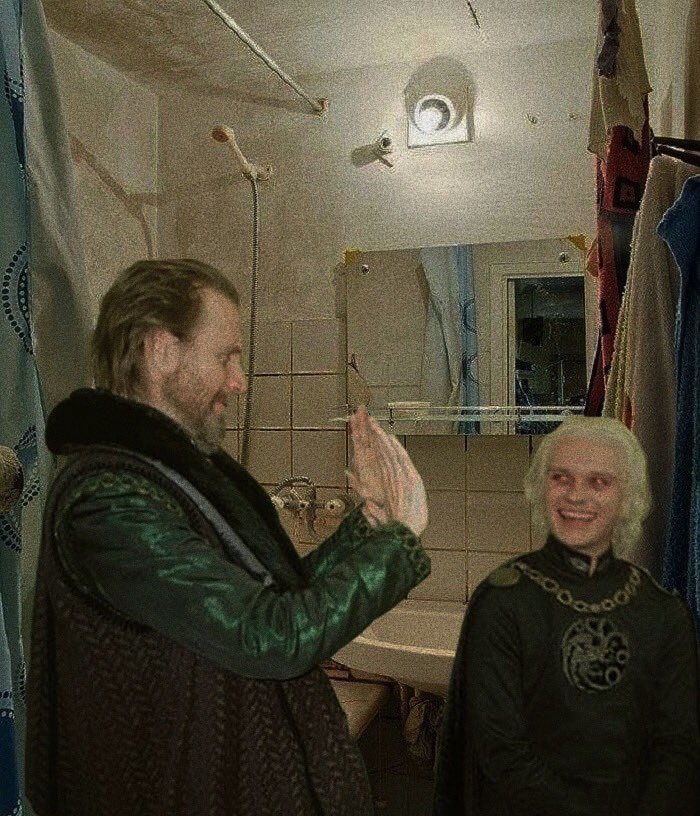 FgVbKOqXEAAVfso?format=jpg&name=900x900