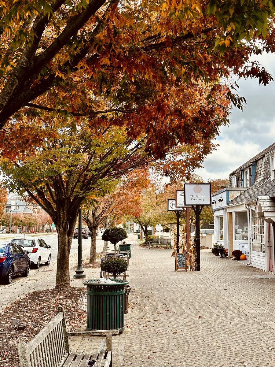Nothing like finding a new outdoor coffee shop in a different town to edit at while your kid is in a 2-hour art class.

Oh, and it’s #fall.