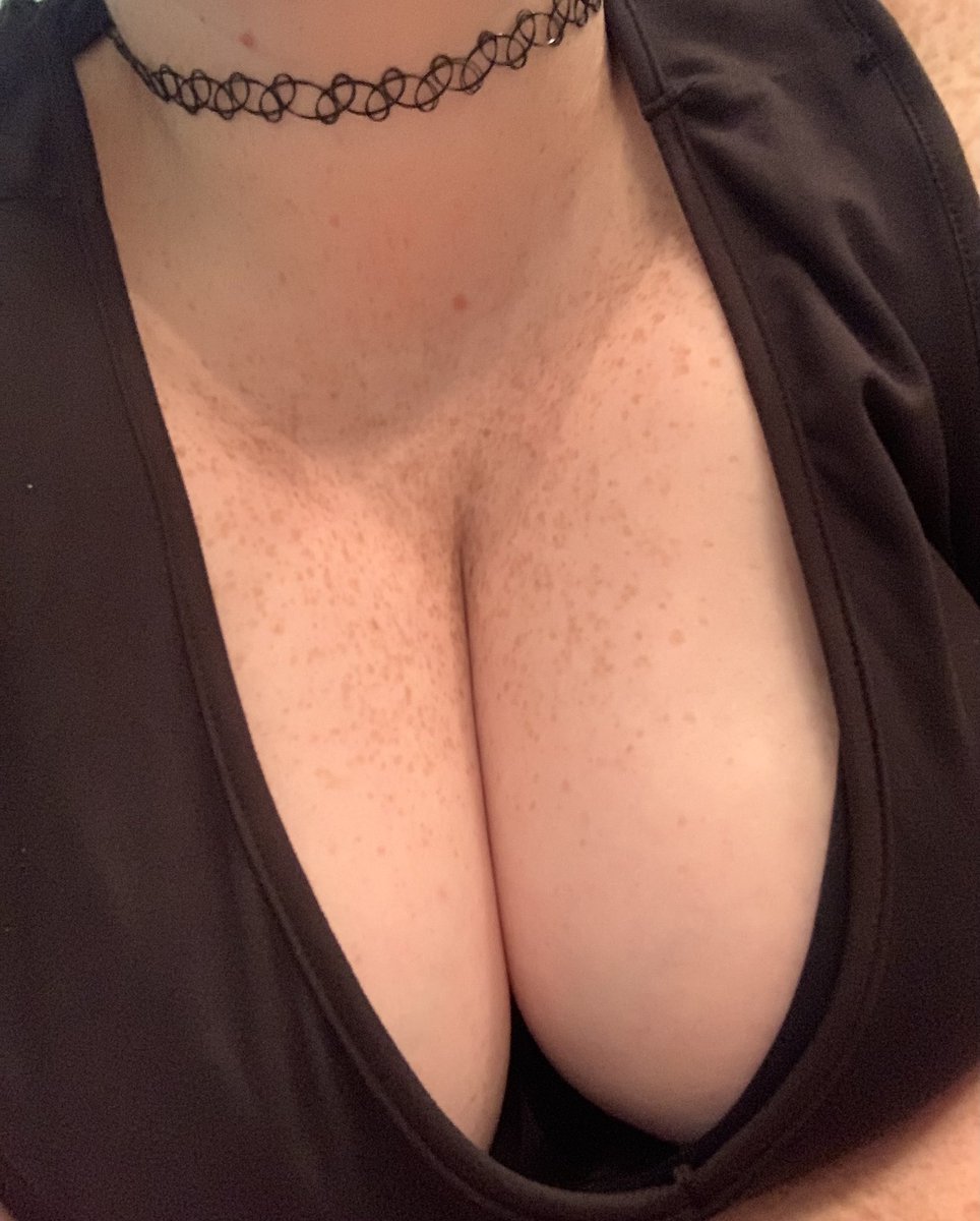PeachesPoisoned's tweet photo. Let’s have some fun… Come join my Only Fans! I’ve only got 3 spots left for 45% off so hurry, baby… 😘 #onlyfans  #onlyfansbabe #onlyfansbbw #bbw #plussize #thick #onlyfanswife #onlyfansdiscount #poisonedpeaches #sexy #itakerequests https://t.co/aoQbTMxIqc https://t.co/2td0pf7PQv