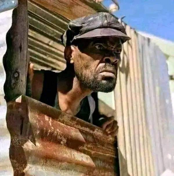 JAHMASEE1's tweet photo. @Sakanza4Hellen Get out https://t.co/e5RPgLSUyw
