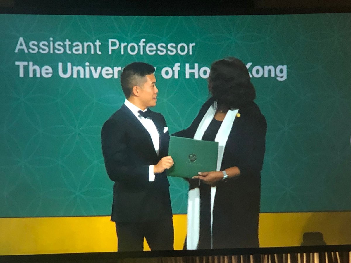 UW_DeanScott's tweet photo. It was such an honor to help welcome 231 new fellows, 4 honorary fellows, and 6 living legends as President-Elect of the @AAN_Nursing! Go to https://t.co/HBDTFOL4MV to read about them. You will be inspired by their stories!! https://t.co/G43It9TaG0