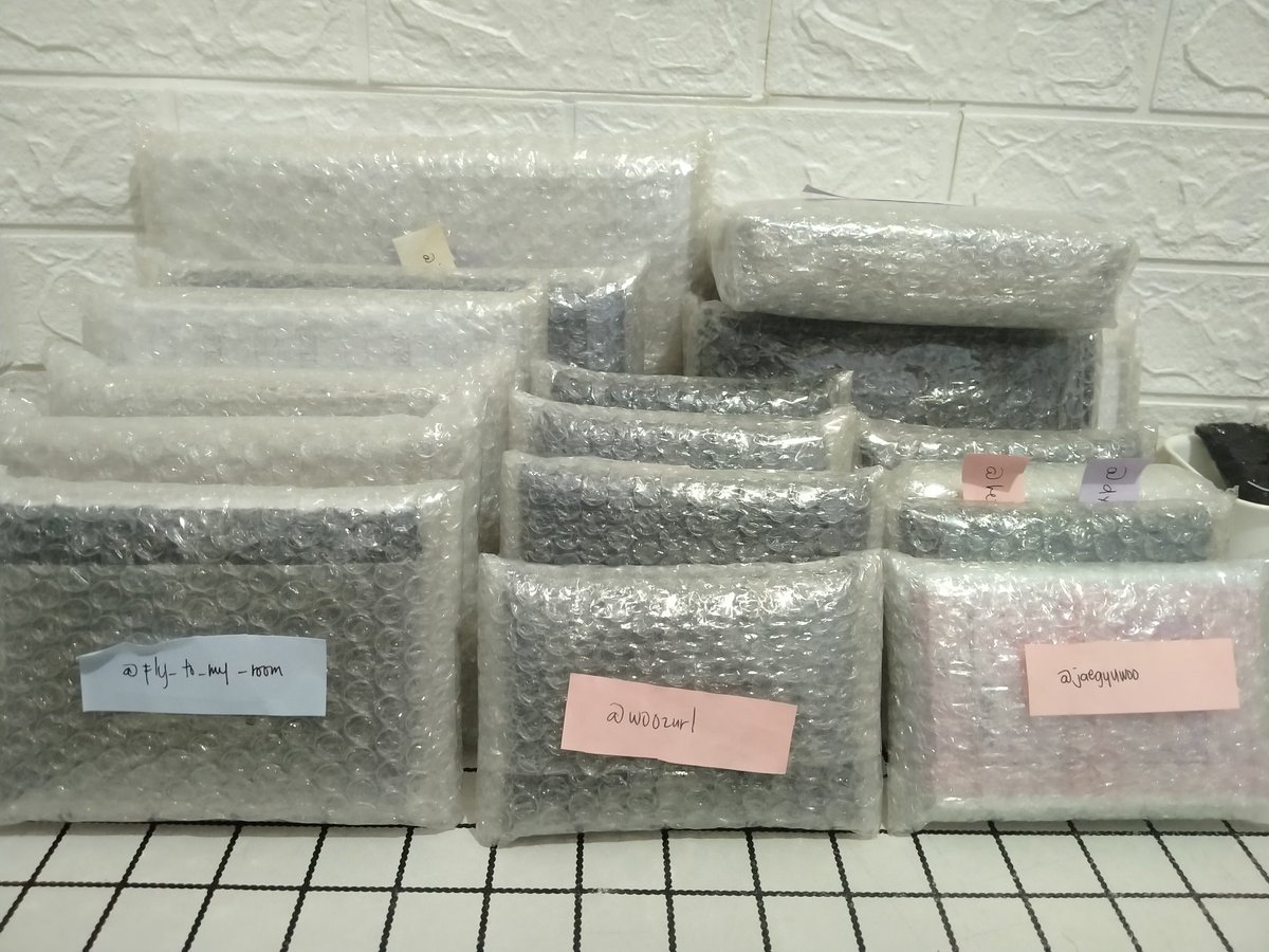 veciascape's tweet photo. #VC_Updates
Hello po! Update lang po regarding sa free claims. Naipack ko na po lahat ng items. Sa mga miners po na nakapagcheckout na po. By Wednesday ko po inischedule for pick up. Thank you po! https://t.co/gs4vzkx53Y