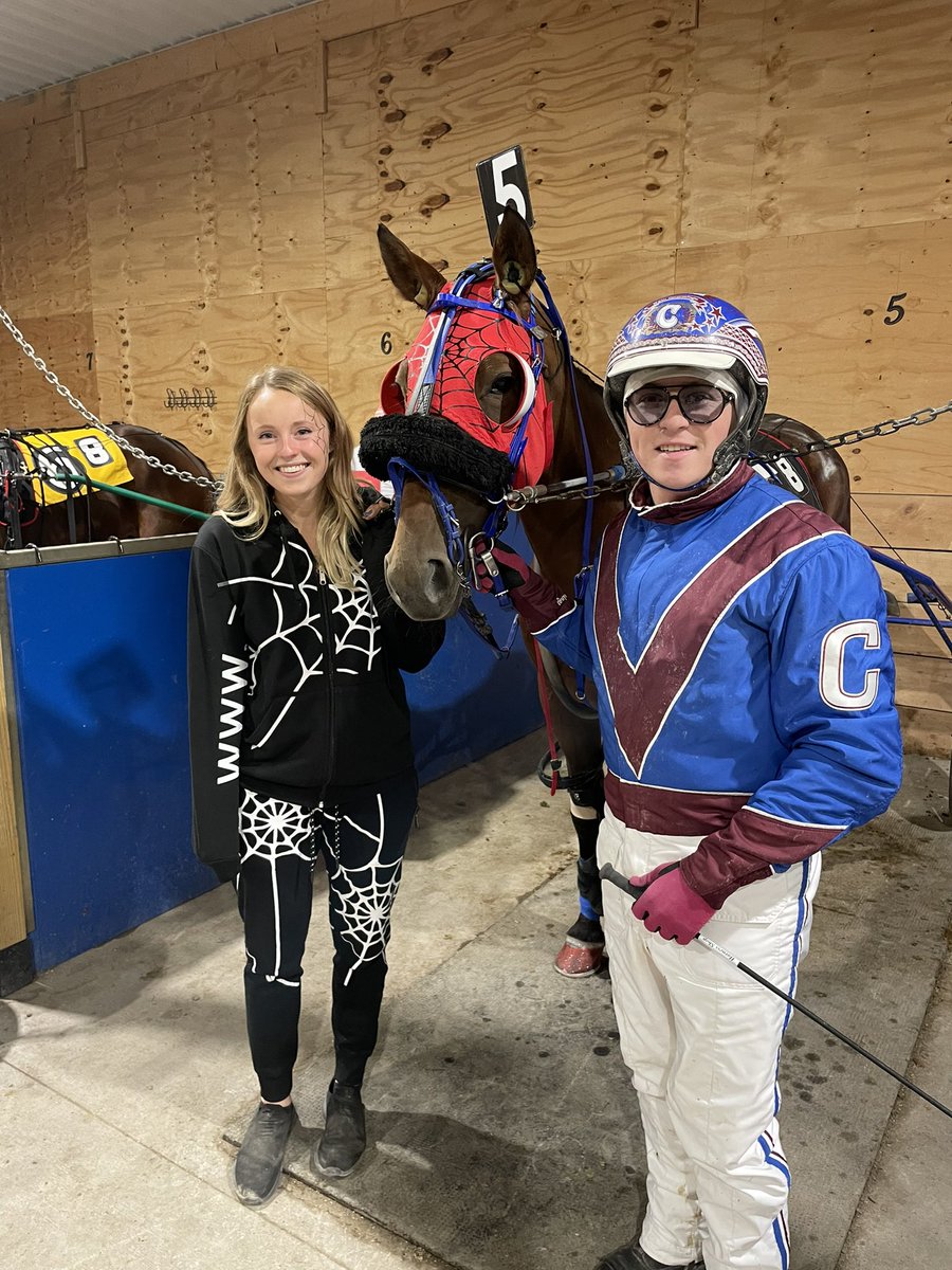 Had a little fun with my buddy MCSPIDEY at <a href="/BDRacetrack/">Batavia Downs Racetrack</a> last night! #happyhalloween2022