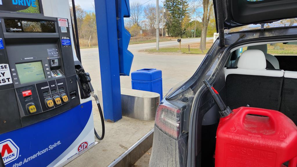 Dirty Tesla 🎃 👻 on Twitter "Pain. 30 for 5.5g of rec fuel. This is