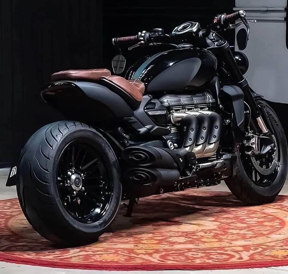 Ns2aSp's tweet photo. I'm expecting a new baby in my garage... ❤
#RocketIII https://t.co/wW8sssMJFm