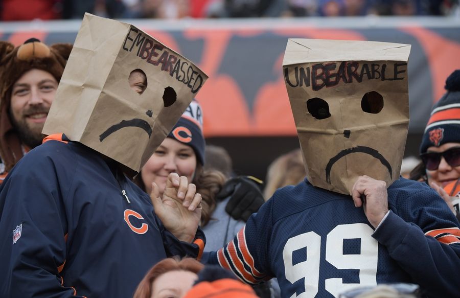 3lue24's tweet photo. Bears' fans when the Cowboys go up by 21....

 #CHIvsDAL https://t.co/eGTsL7ka7v