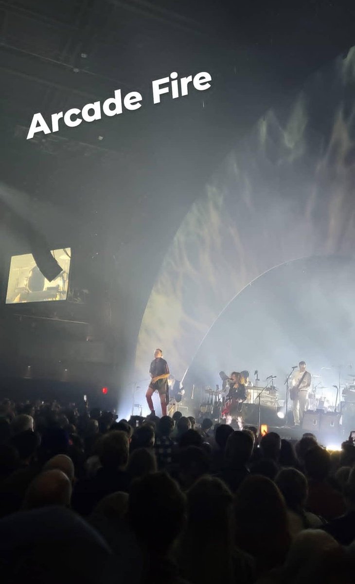 AwesomeSeating's tweet photo. @arcadefire show in Washington, DC @TheAnthemDC on 10/29/22. https://t.co/Od9z6KLukv