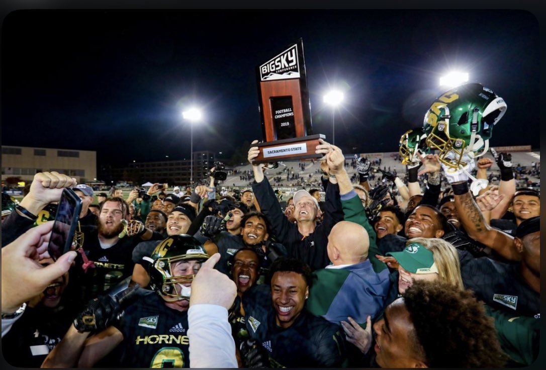 After a great visit and conversation with @coachTaylorsac I’m blessed to receive an offer from Sacramento State #StingersUp <a href="/OwlFootball_/">Foothill College Football</a> <a href="/BrandonYounger/">Brandon Younger</a>