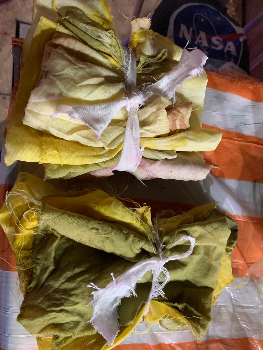 sdk6688's tweet photo. From a workshop I gave on natural dyes as part of the program associated with the "Back to the Future" art &amp; environment exhibition lead by #Sykoproject where I'm also sharing with 3 textile artworks. https://t.co/aEp7HRz4l4