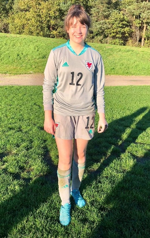 Mr Howells tweet media