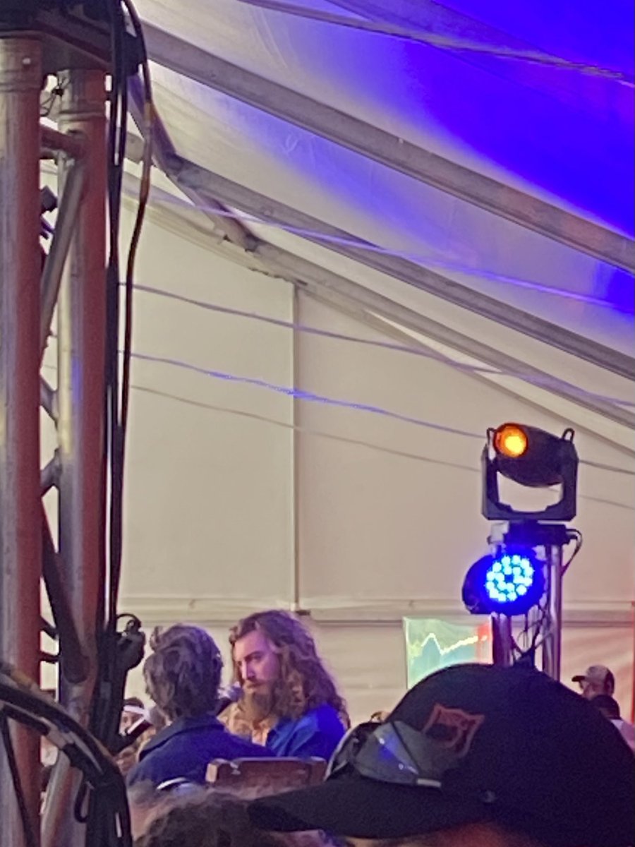 _AThousandSuns_'s tweet photo. I didn’t have the best view of #EarBiscuitsLive but omg… seeing/hearing it live after listening for YEARSS… crazy af 😭🥲
@Mythical @rhettmc @LinkNeal https://t.co/uAg8ja0Bjt