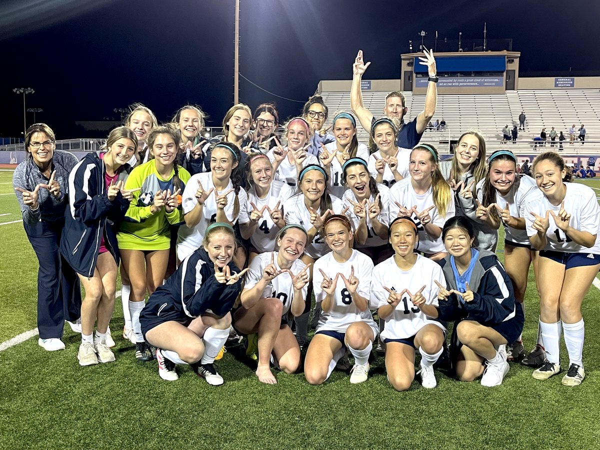 All smiles after our 𝙛𝙞𝙧𝙨𝙩 win of the season in a scrimmage vs. TCA  @MCAstampede 
𝙁𝙞𝙣𝙖𝙡: 3-0
3️⃣ 𝗴𝗼𝗮𝗹𝘀
3️⃣ 𝗴𝗼𝗮𝗹 𝘀𝗰𝗼𝗿𝗲𝗿𝘀
