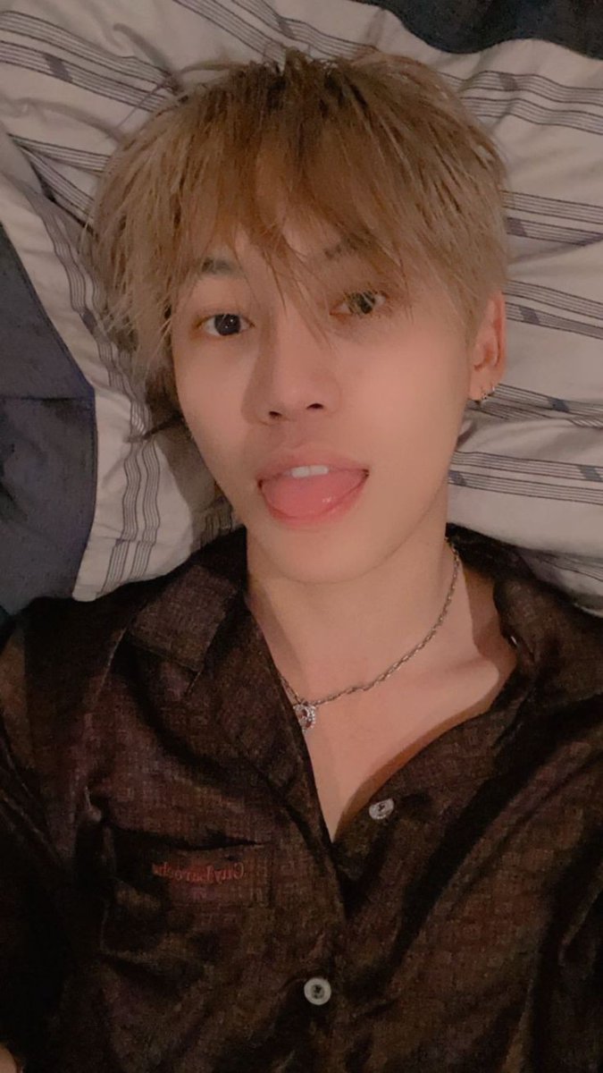 Bboun_N's tweet photo. goodnight 🤎 https://t.co/kOZKS5j6qg