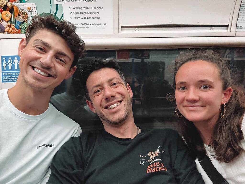 Ah - the sordid topic of seccy instagr.am/p/CkWMLyljBRf/