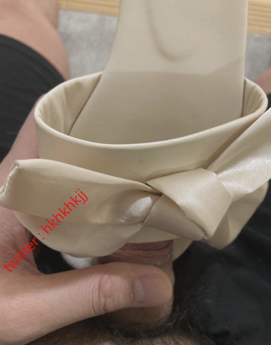 久違的掃樓片 💦💦💦  這款超好插.😌😌😌  預覽片 : https://t.co/QbNb2Vnmhn  完整版可以電報/DM聯絡我購買喔  #扫楼 #恋足 #打胶  #原味 #射鞋 #平底鞋 #高跟鞋 <a href="/tag/%E6%89%AB%E6%A5%BC"class="tags">#扫楼</a><a href="/tag/sandals"class="tags"><span>#sandals</span></a><a href="/tag/flats"class="tags"><span>#flats</span></a><a href="/tag/slippers"class="tags"><span>#slippers</span></a><a href="/tag/%E5%8E%9F%E5%91%B3"class="tags"><span>#原味</span></a><a href="/tag/%E6%81%8B%E8%B6%B3"class="tags"><span>#恋足</span></a><a href="/tag/%E9%AB%98%E8%B7%9F%E9%9E%8B"class="tags"><span>#高跟鞋</span></a><a href="/tag/%E5%B0%84%E7%B2%BE"class="tags"><span>#射精</span></a><a href="/tag/%E6%B6%BC%E9%9E%8B"class="tags"><span>#涼鞋</span></a>