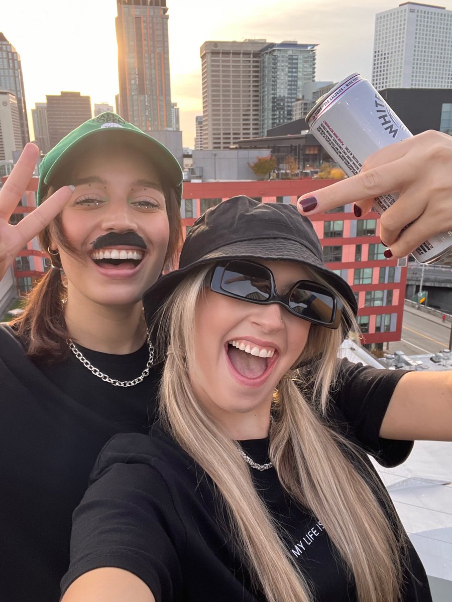 MariiaChavez's tweet photo. Went full bender mode as the most iconic duo @johnsummit @domdolla https://t.co/4pbixpmCUI