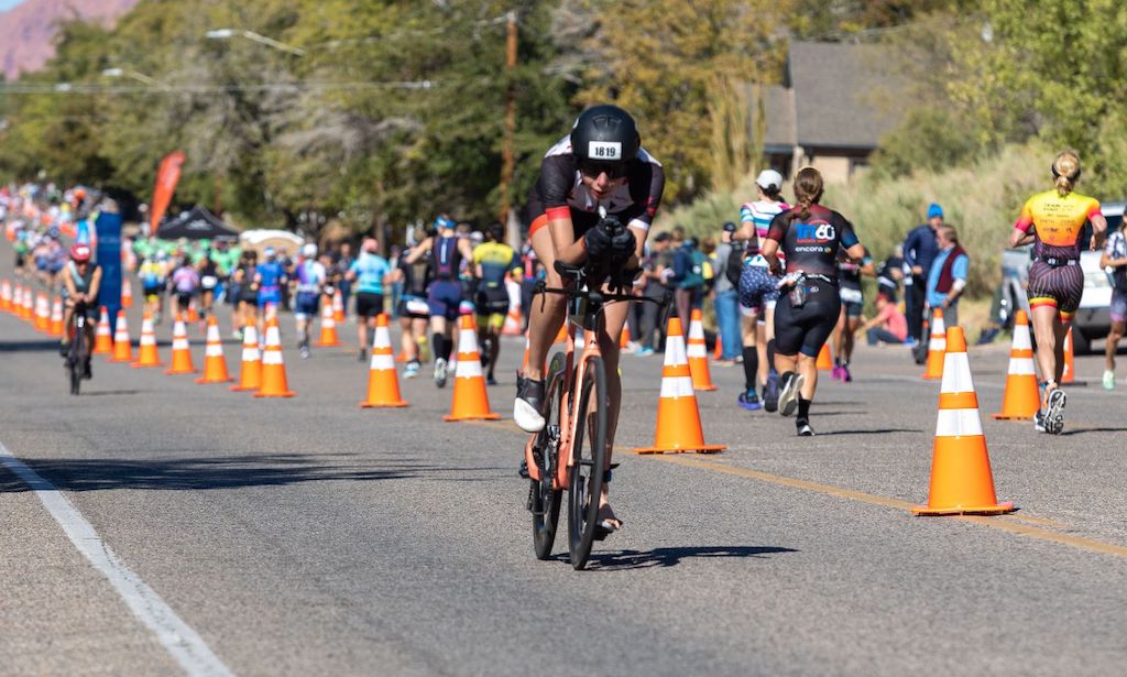 Astrid vice-wereldkampioene 70.3 Ironman in haar 2de triatlon-seizoen: “Eens nadenken over toekomst” – 3athlon.be 3athlon.be/2022/10/30/ast…