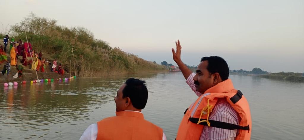 MdIsrailMansuri's tweet photo. लोक आस्था का महापर्व छठ पूजा के शुभ अवसर पर।
सभी छठ व्रतियों क़ो हार्दिक शुभकामनाएं एवं बधाई देते हुए।

TwitterID-@IsrailMRJD
Instagram ID-mla_israil_mansuri
Tejashwi Yadav 
Nitish Kumar 
Lalu Prasad Yadav  
#RjdBihar #tejasswi #CMNitishKumar #shivhar #NitishKumar #TejashwiYadav https://t.co/u2YApqLqXW