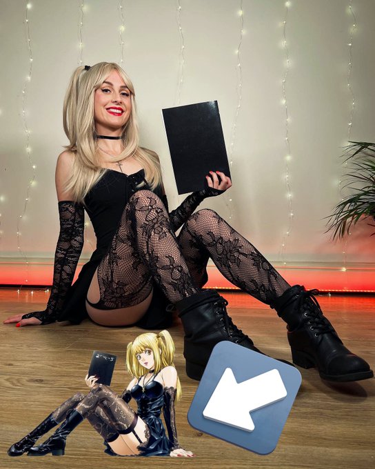 This is who I was cosplaying 😆 did I do a good job?  #deathnote #misaamane https://t.co/m0oCU1WnY1<a href="/tag/deathnote"class="tags"><span>#deathnote</span></a><a href="/tag/misaamane"class="tags"><span>#misaamane</span></a>