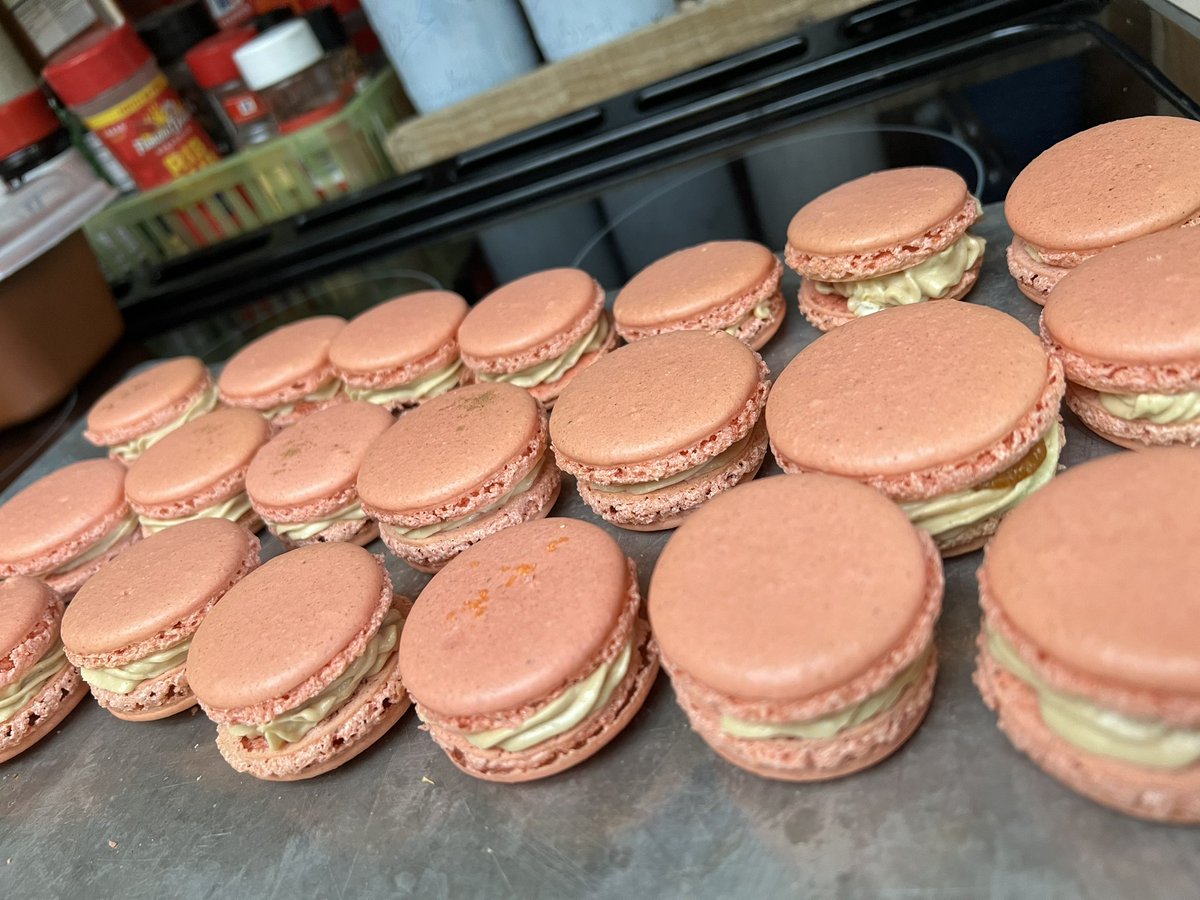 JaciPanowicz's tweet photo. Glad Lydi picked a new hobby. #macarons #pumpkinspiceespresso #homemadepumpkinbutter https://t.co/L5iNLlL0ER