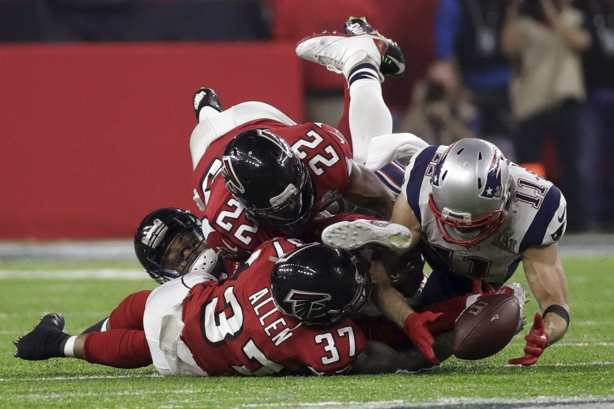 PelaoMarin's tweet photo. @SNFonNBC @Edelman11 ‘s “I got it, I got it” https://t.co/Ok9M5Frs92
