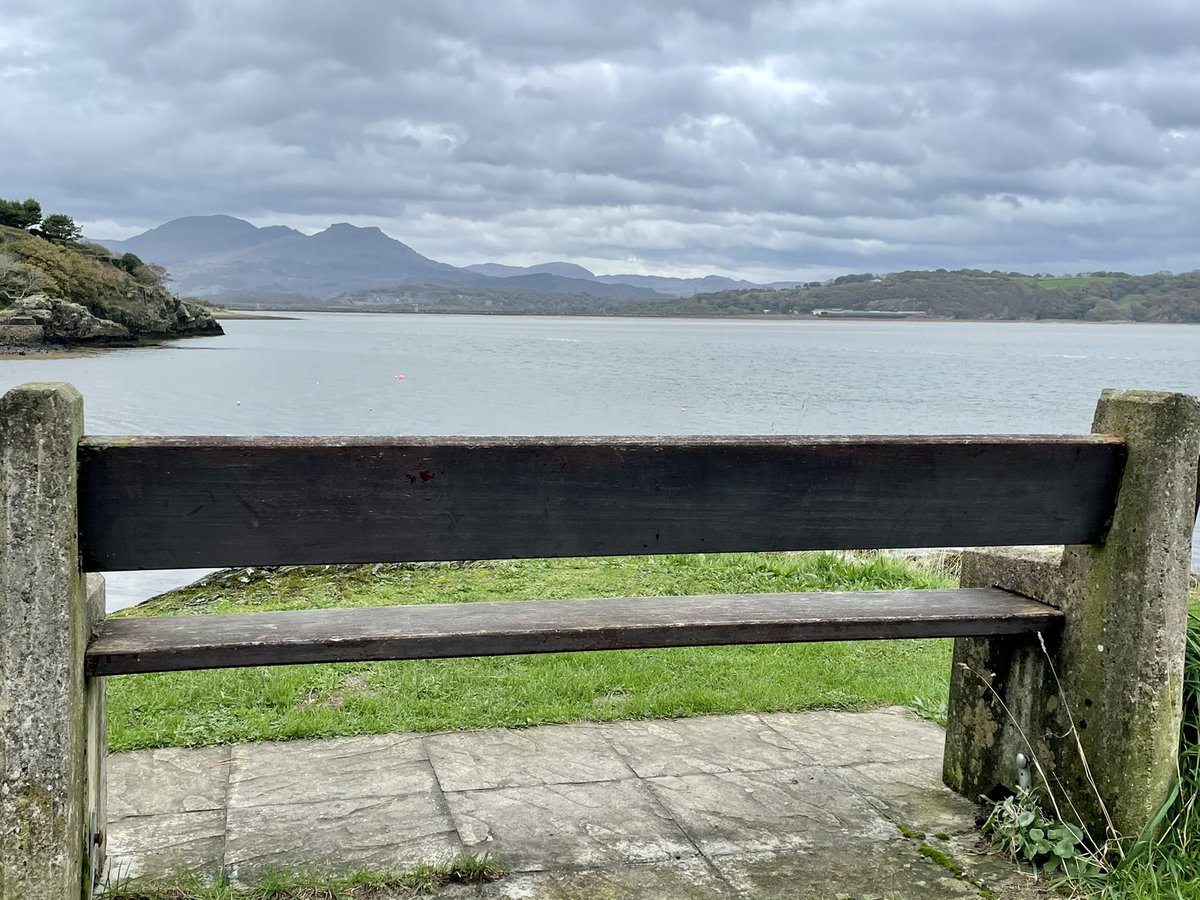MSHPartnership's tweet photo. @MyFaveBench I have a Sunday bench- #Borthygest #NorthWales https://t.co/rHvRqCIIiq
