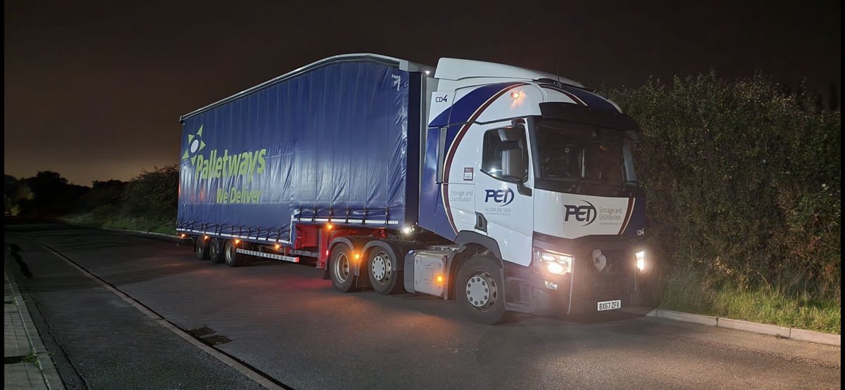 Just a cool photo #palletnetwork #logistics #haulage #leicester