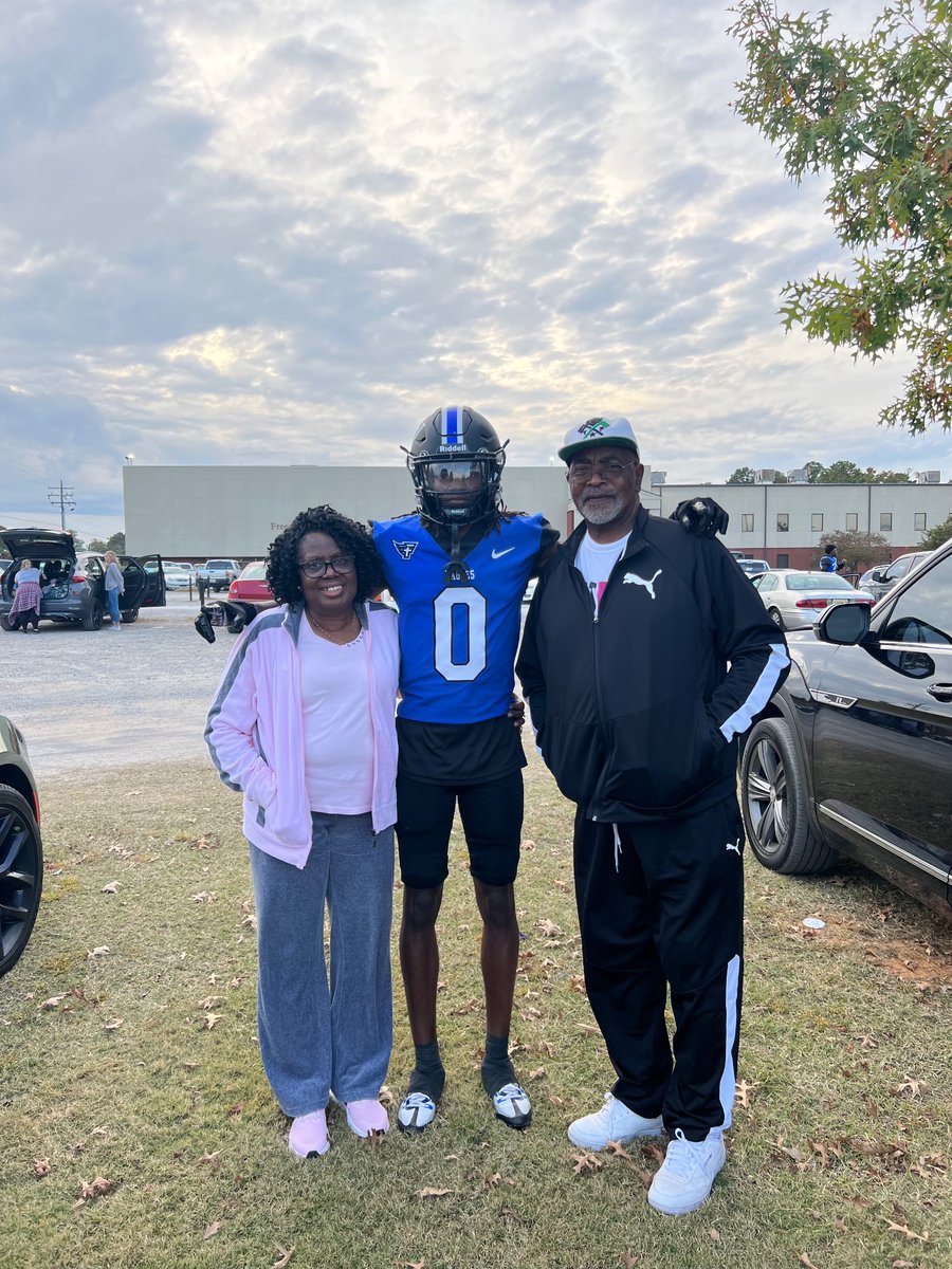 VALENCIAW76's tweet photo. Great game @FaulknerFTBL https://t.co/J6gu64JDNZ