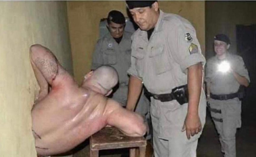 Vous vous souvenez de ce prisonnier brésilien qui avait creusé un tunnel d'évasion pendant 5 an, pour au final creuser jusqu'à la salle de repos des surveillants ? 😭