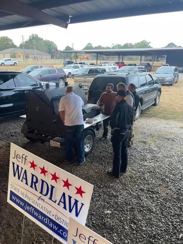 wardlaw4arkans1's tweet image. Bradley County Chamber of Commerce’s “Tent or Treat” was a hit!
Sheriff Tillman and I cooked hotdogs and gave away a ton of candy. 
Thanks to all for coming out! 🎃
#jeffwardlawforstaterep #profamily #procommunity #prolife #progun
