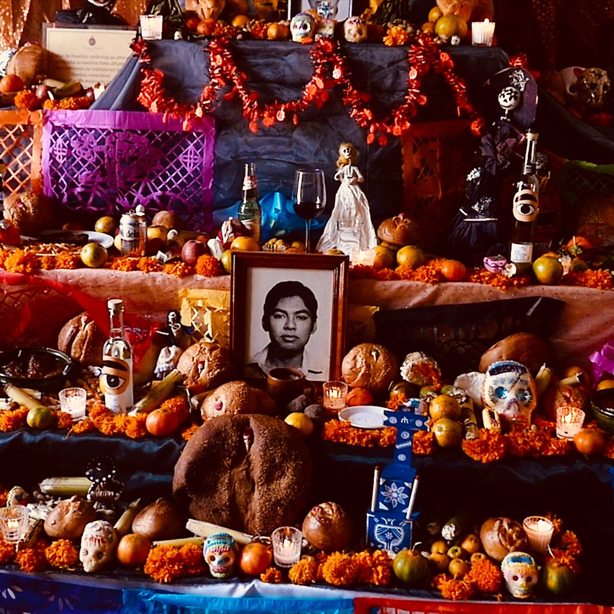HerbanAlchemist's tweet photo. #Ofrenda, an altar made by families in Mexico during #eldiadelosmuertos.  #ofrenda is thoughtfully adorned with food, candles, flowers, and favorite pastimes in order to entice the Souls of the Ancestors on their journey back to earth....💀 https://t.co/h4v9bmnVyS