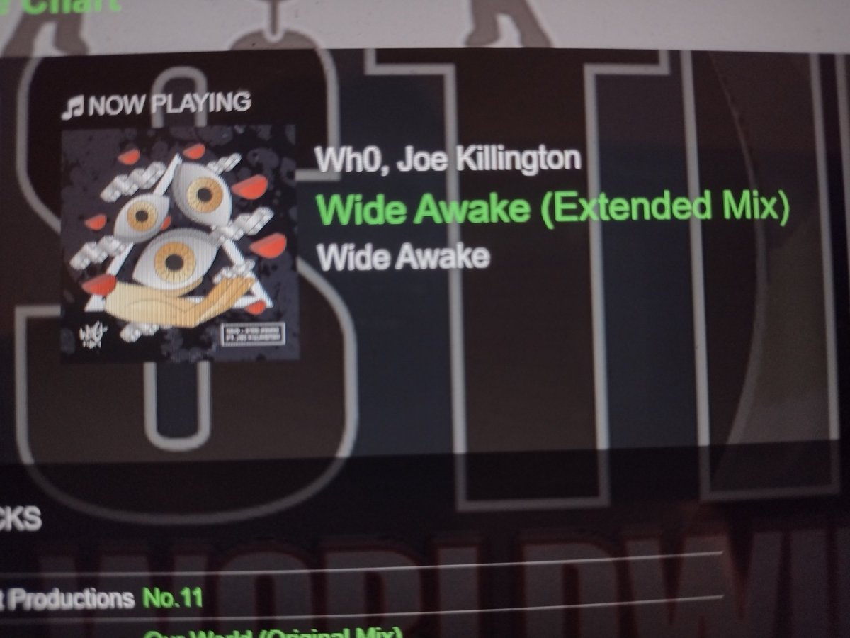 A new entry riser! No.11 with @thisiswh0 and @joekillington1 #wideawake ... #tune !!! 🎶📻🔥🔥🔥👍👽🎹