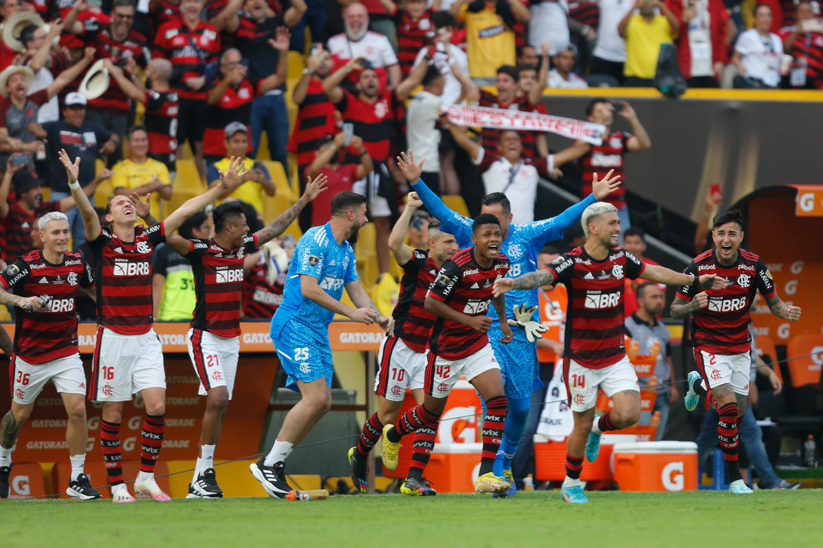 Brunohenrique's tweet photo. La glória eterna https://t.co/gkq158sr1x