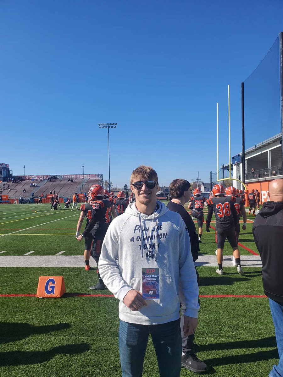 dellsmetz9's tweet photo. Had a great game day visit at Carrol yesterday! Thank you @CoachBuddah and Coach @ballcoachjon for the opportunity! https://t.co/GM5qPx38LU