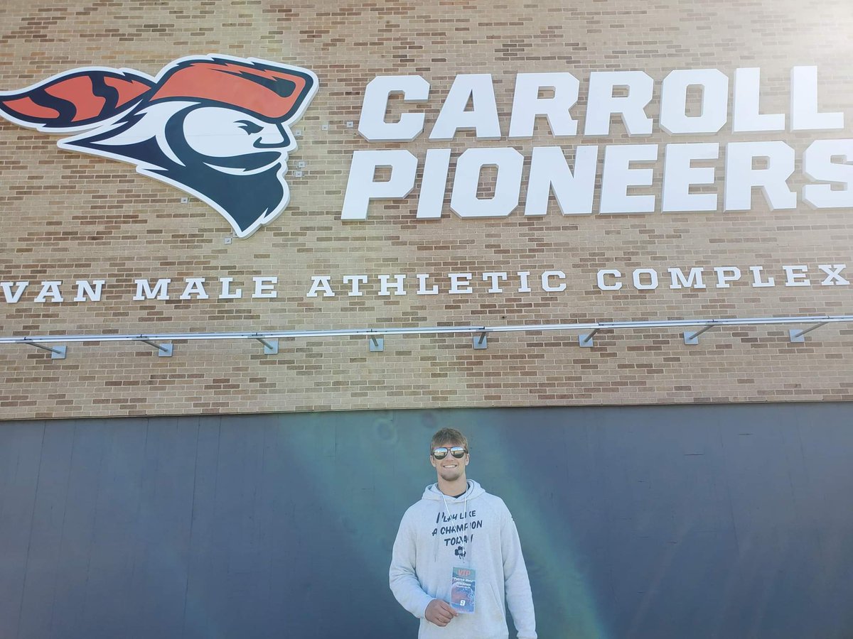 Had a great game day visit at Carrol yesterday! Thank you <a href="/CoachBuddah/">Mike Budziszewski</a> and Coach <a href="/ballcoachjon/">Jonathan Lehman</a> for the opportunity!
