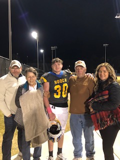 Jacob_Rabun's tweet photo. Thank you Chattahoochee High School Football for putting together a great Senior Day. Special Thanks to Coach Malone for everything you continue to teach us.
@HoochFootball @CoachMaloneFB https://t.co/sv6qkihT79