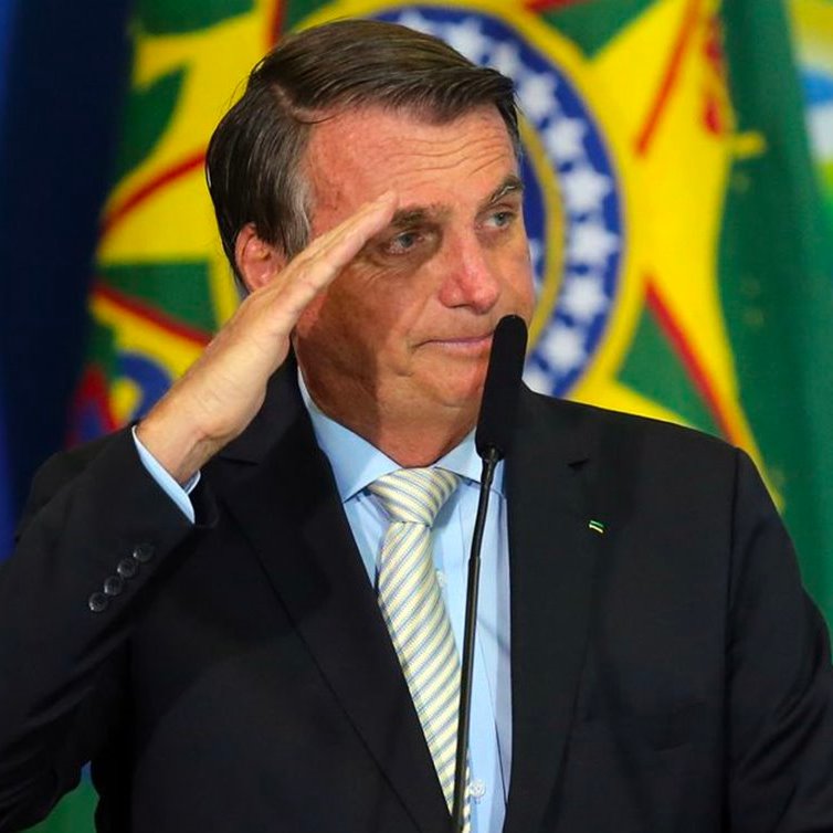 poptime's tweet photo. 🚨 Eleitores de Bolsonaro comemoram, através de grupo no Telegram, ações da PRF impedindo os Nordestinos de votar! #Eleicoes2022 https://t.co/rzGbv0IAou