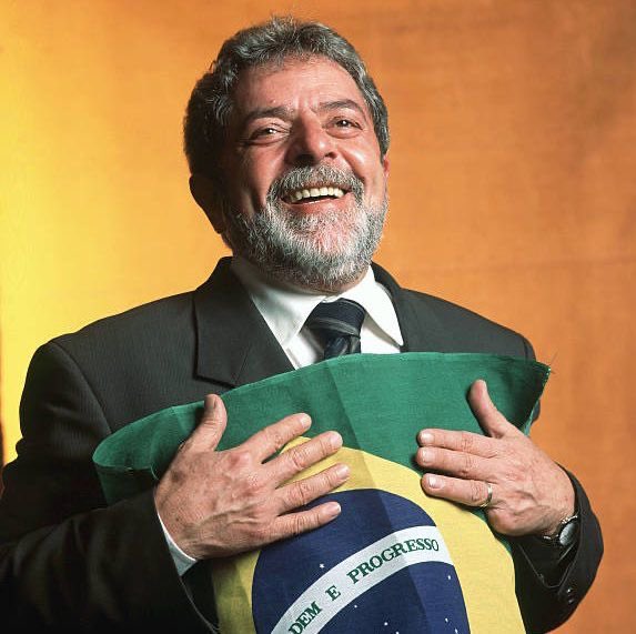 Ganó el pueblo brasileño con la victoria de <a href="/LulaOficial/">Lula</a> 
¡Felicidades, Lula! Desde República Dominicana lo celebramos y nos sentimos identificados con los tiempos de esperanza, renovación y el futuro que se imponen en América Latina. ¡Éxitos!