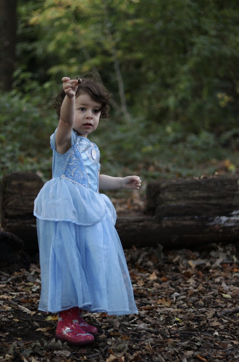 BoweryPhoto's tweet photo. Sundays are best saved for princess shoots 👸📷👗

Little Thea was a star today ⭐️
I even leant her my camera as she wanted to take her own photos of mummy! 😅

If you’re looking for a photographer to make lasting memories of your family then contact me ❤️ @LancsBusRT https://t.co/wWC7UxKF35