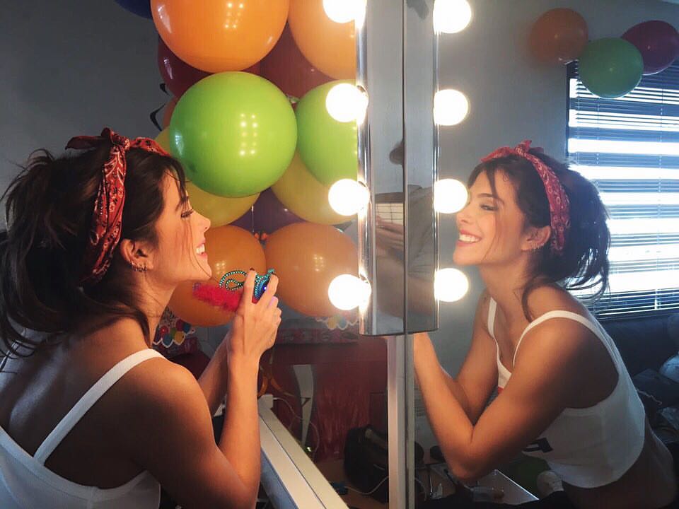 Lo más lindo de Colombia! Qué fortuna celebrar un año más de su vida, porque su existencia alegra la vida de muchos de nosotros ♡ Te amamos Yeliana hermosa! <a href="/Greeicy_rendon/">Greeicy Rendon</a>

#FelizCumpleGreeicy